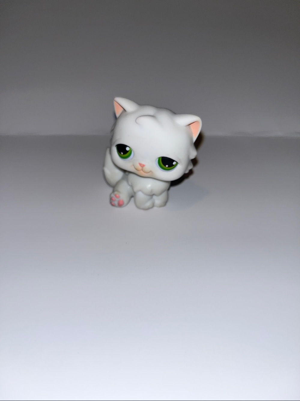 Littlest Pet Shop #15 persan white Read